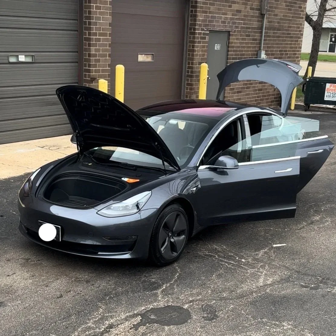 Done Right detailer at work